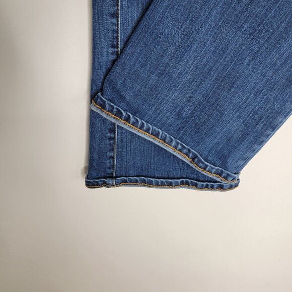 Alloy Apparel Women's Slim Bootcut Jeans Size 12 Medium Wash Blue Denim 29x36 - Picture 10 of 10